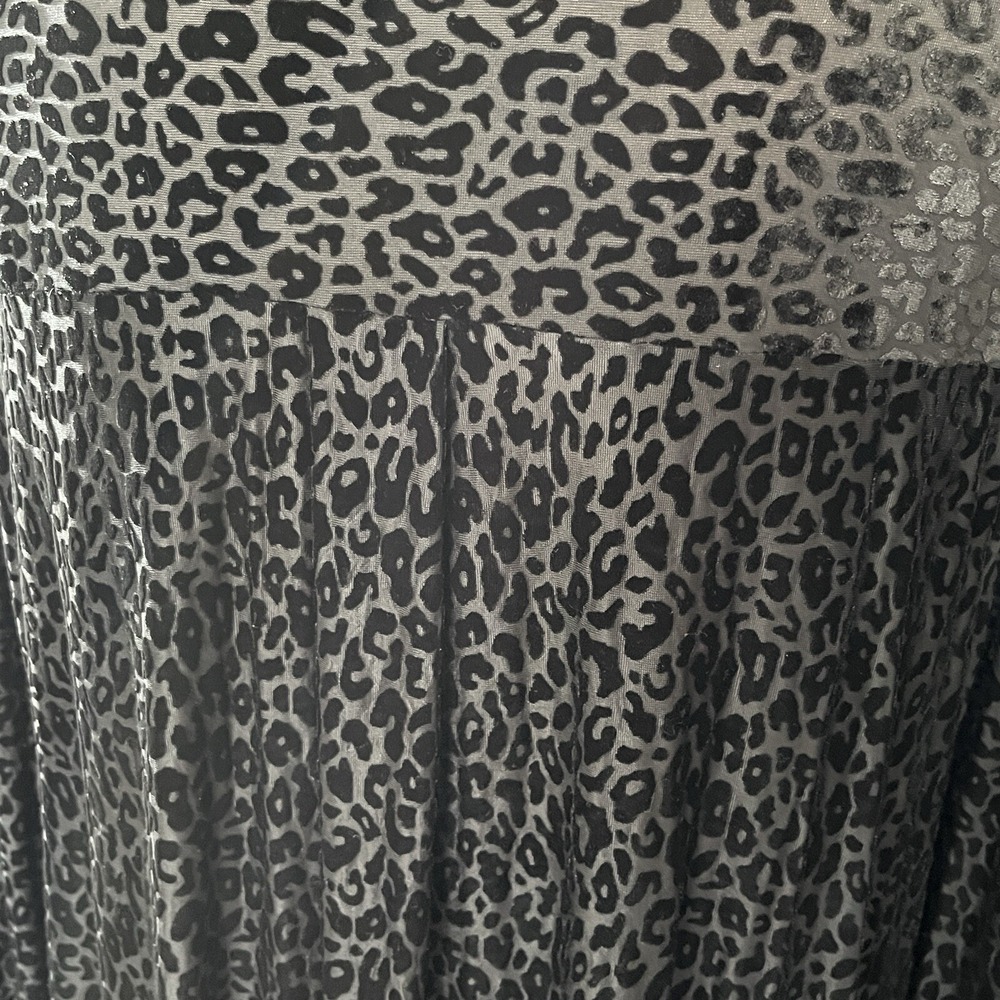 The Limited Womens Sz 2X Velvet Burnout Blouse Leopard Print Top Boho Chic - Picture 9 of 11